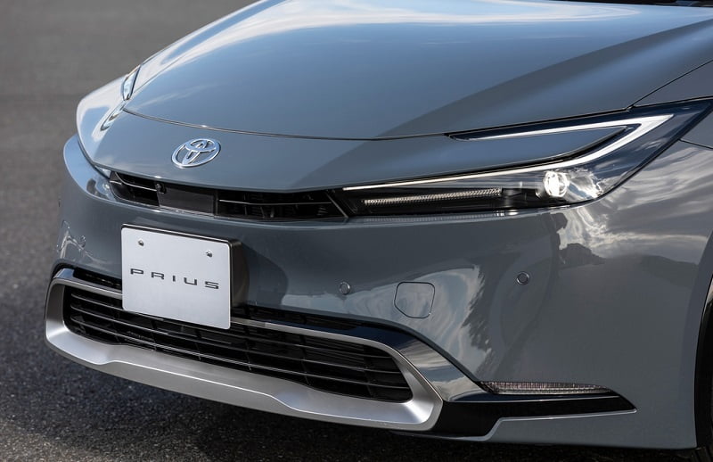 プリウスのフロントグリル